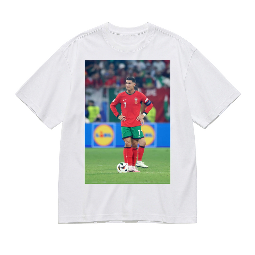 Epic Football Action Tee ¨C Perfect for Passionate Football Fans