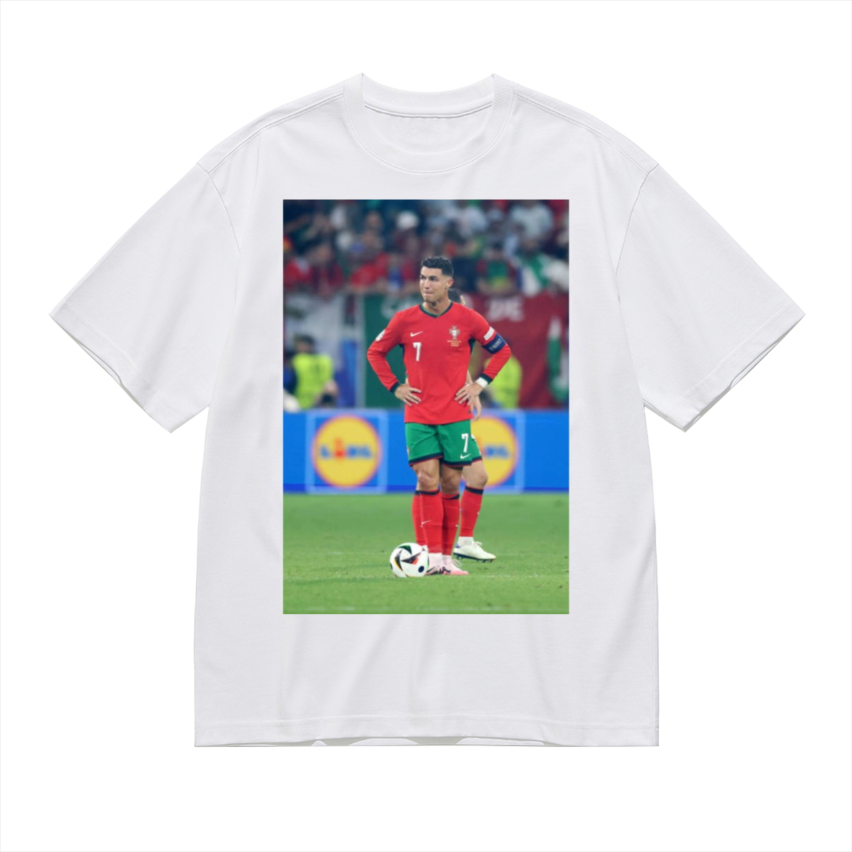 Epic Football Action Tee ¨C Perfect for Passionate Football Fans