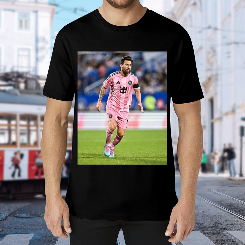 Iconic Football Tribute Tee For Fans Who Love the Game