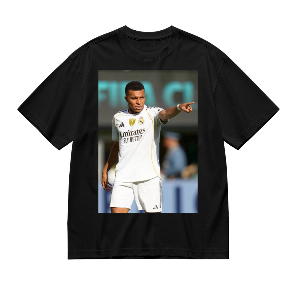 Football Superstars Master Tee Represent the Best Moments of the Game