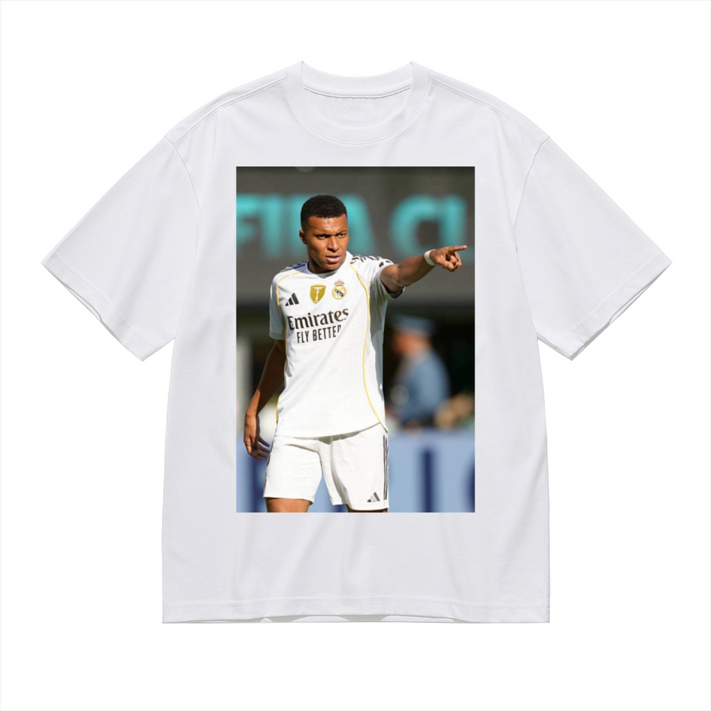 Football Superstars Master Tee Represent the Best Moments of the Game