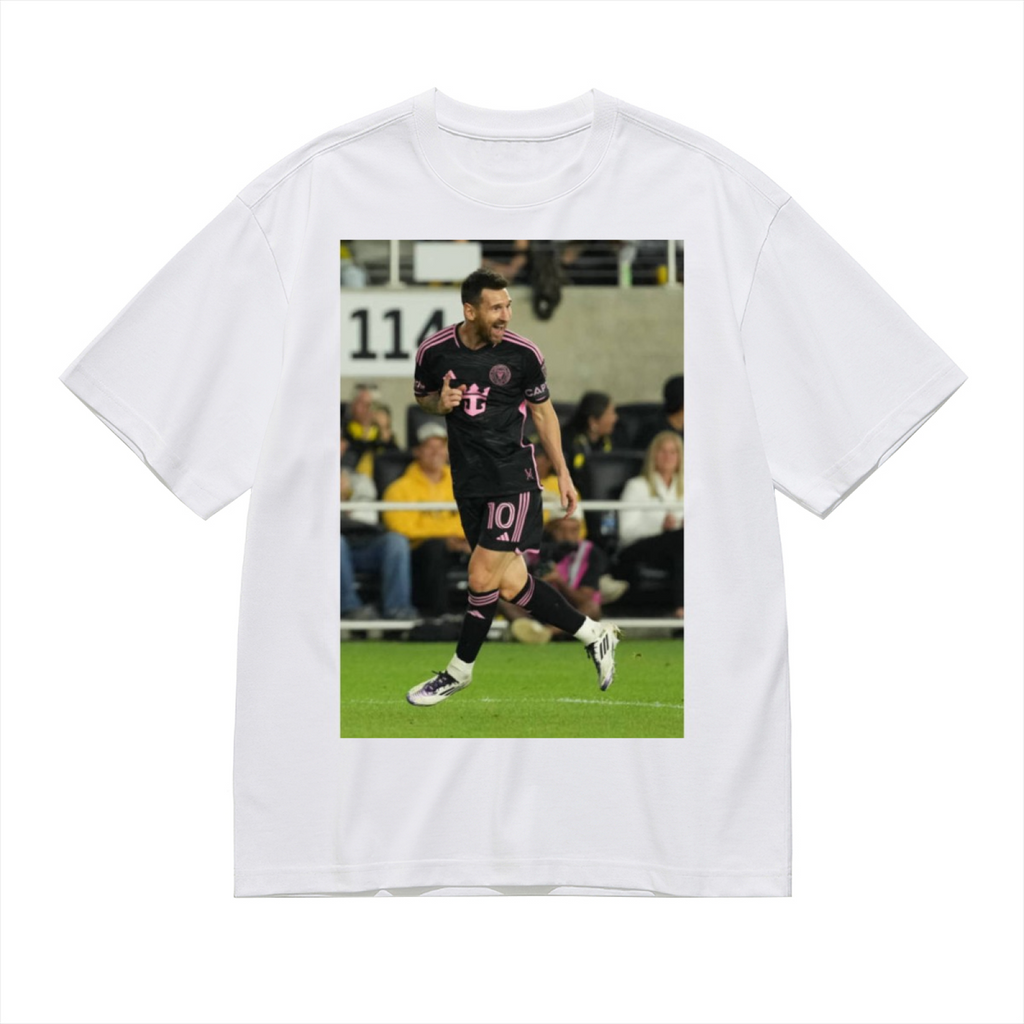 Legendary Football Tee Represent the Power of Soccer¡¯s Heroes