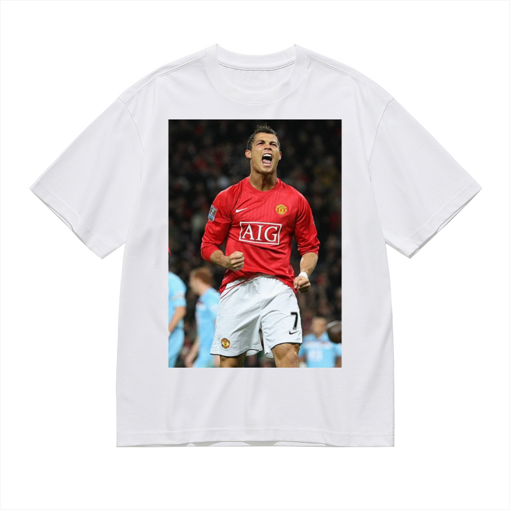 Striking Soccer Graphic T-Shirt ¨C Celebrate Football¡¯s Best Moments