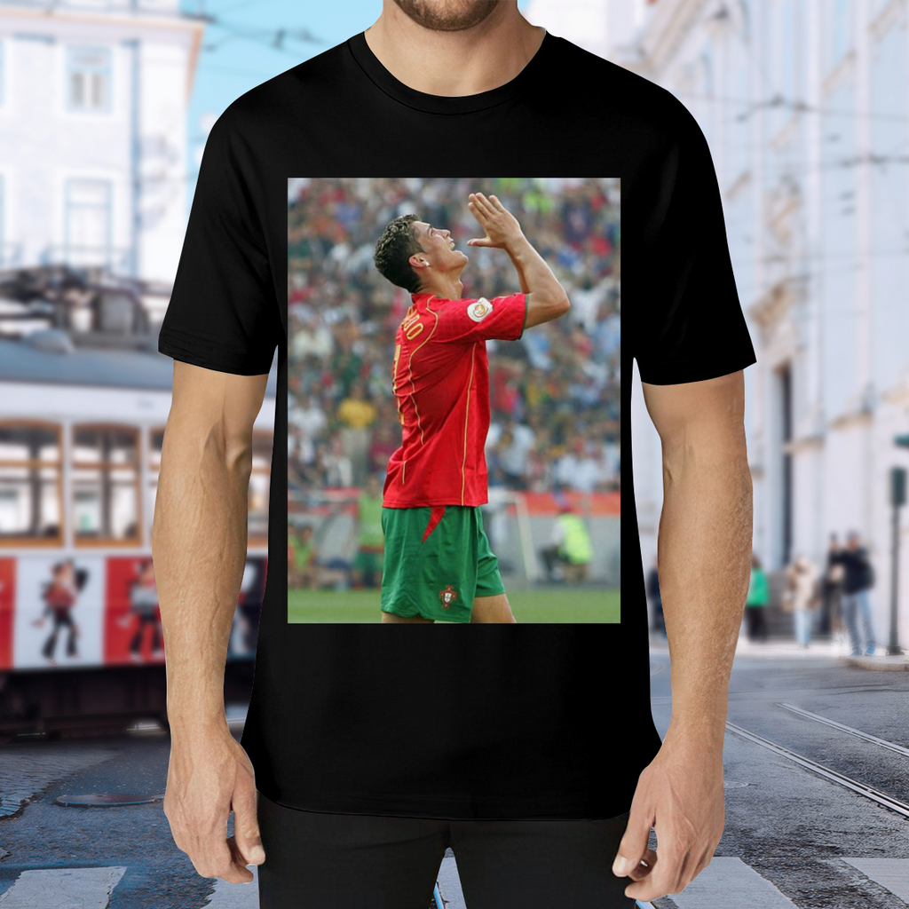 Incredible Football Play Tee ¨C Wear the Spirit of the Game