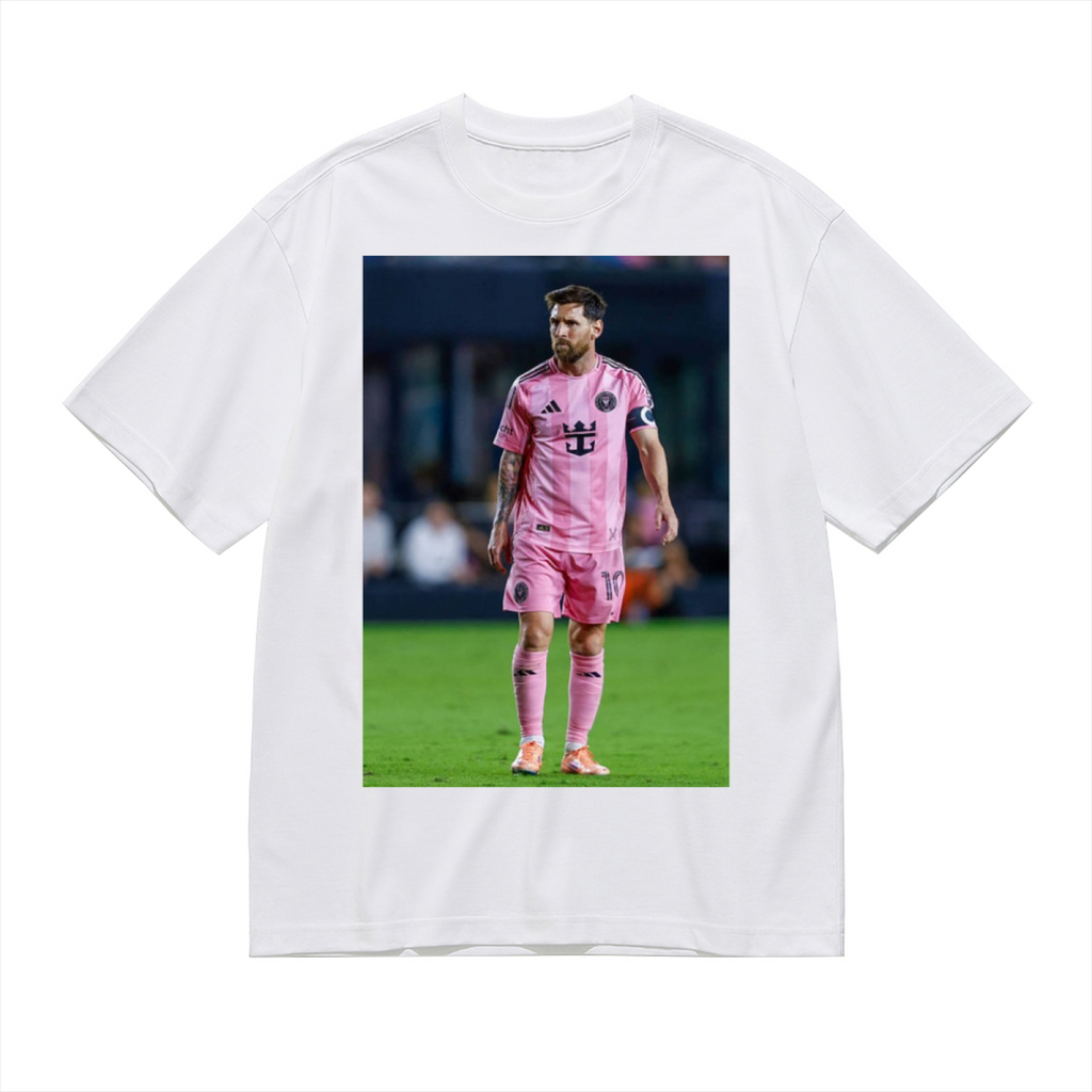 Striker¡¯s Power Play Tee Perfect for Every Football Enthusiast