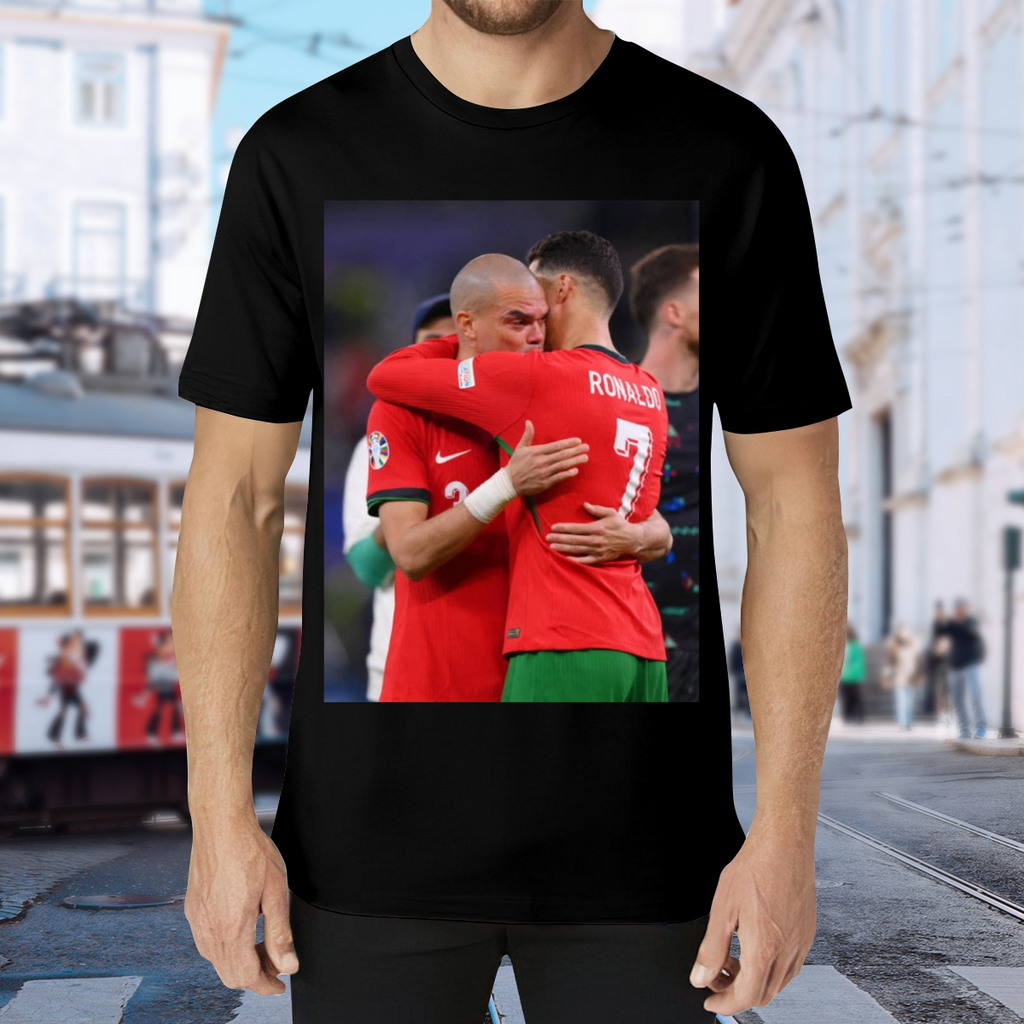 Champion¡¯s Kick Graphic T-Shirt ¨C Wear Your Football Pride